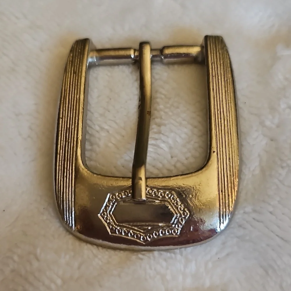 3/$30 Vintage Metal Belt Buckle